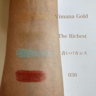 ＃今日のメイク😘💄


◻︎ADDICTIONザ アイシャドウ 
001CVimana Gold
The richest

◻︎MAJOLICA MAJORCAシャドーカスタマイズ 青いバカンス

◻︎リンメルマシュマロルック リップスティック036メープルブリック


◇
◆

イエロー×ゴールドと水色のラインで、夏メイク✨
青いバカンスをどうしても使いたいとき、たんまーーーに目尻にちょんと出します☺️珊瑚礁の海のようなブルーにシルバーラメの綺麗なアイシャドウです🌊✨
の画像 その0