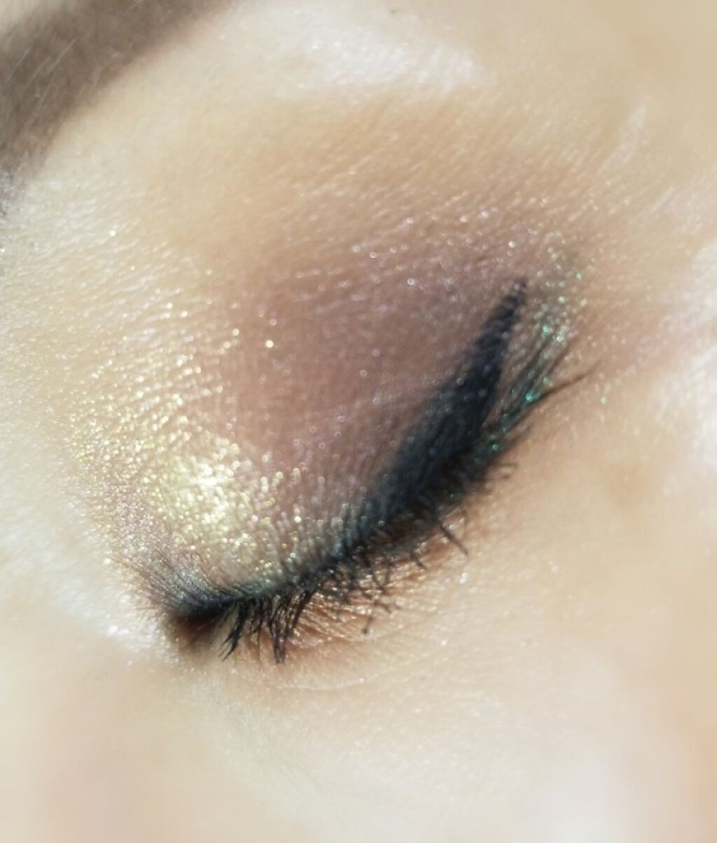 カラークイーン オイルシャドウ/ロレアル パリ/単色アイシャドウを使ったクチコミ(4枚目)