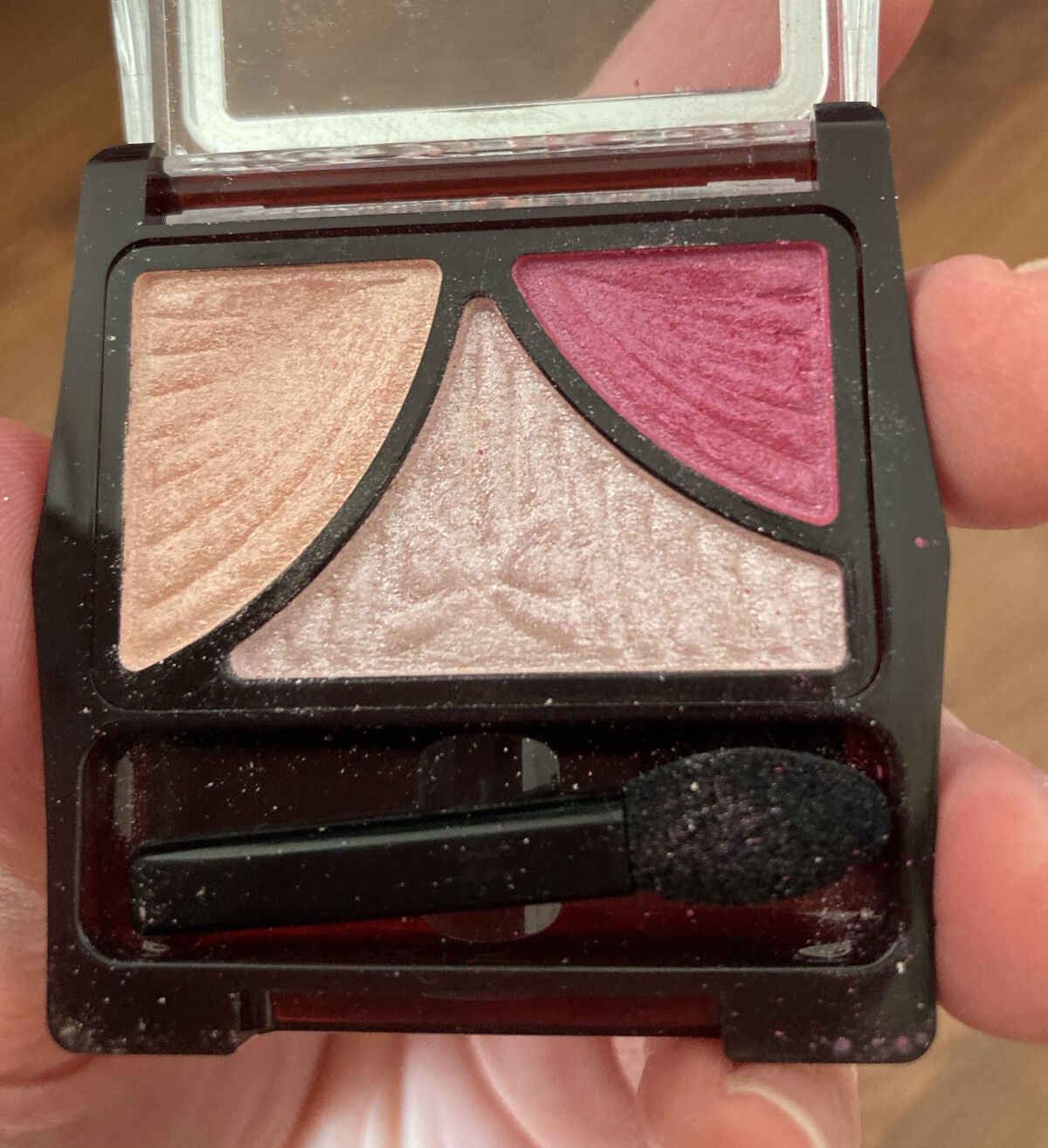 ジューシーピュアアイズ/キャンメイク/アイシャドウパレットを使ったクチコミ(2枚目)