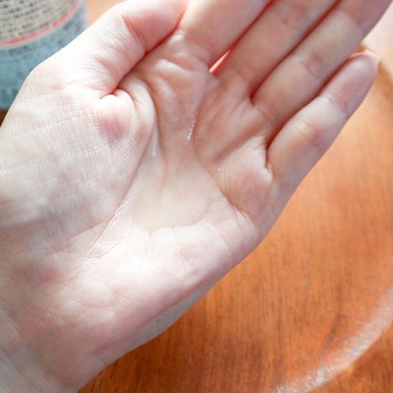 ザビューティー 髪のキメ美容ウォータートリートメント ナイトアロマの香り/エッセンシャル/ヘアオイルを使ったクチコミ(5枚目)