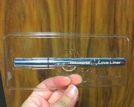 ラブ・ライナー リキッドアイライナーR3/ラブ・ライナー/リキッドアイライナーを使ったクチコミ(2枚目)