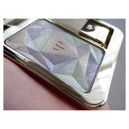 クレ・ド・ポー ボーテ レオスールデクラ/クレ・ド・ポー ボーテ/パウダーハイライトを使ったクチコミ(2枚目)