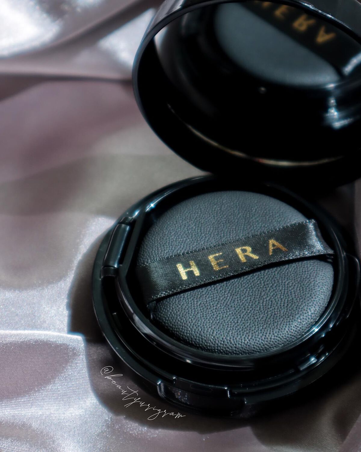 NEW ブラッククッション クチュール SPF34PA++/HERA/クッションファンデーションを使ったクチコミ（2枚目）