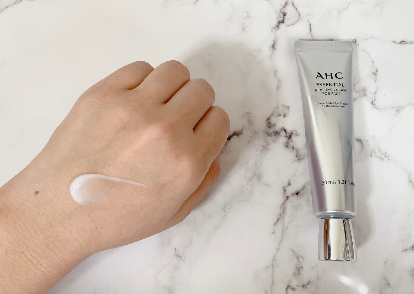 エッセンシャル リアル アイクリーム フォーフェイス/AHC/アイケア・アイクリームを使ったクチコミ(5枚目)