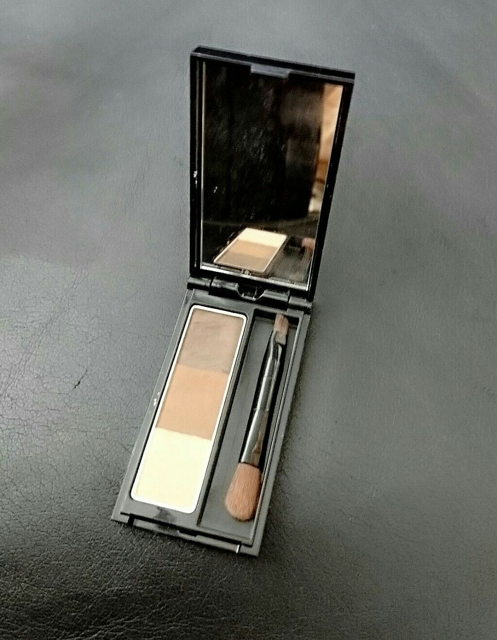 ケイト デザイニングアイブロウ3D/KATE/パウダーアイブロウを使ったクチコミ(2枚目)