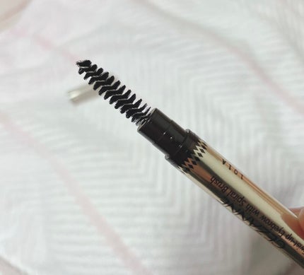 ブラシ付きアイブロウ繰り出し/CEZANNE/アイブロウペンシルを使ったクチコミ(3枚目)