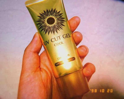 DAISO 日焼け止めジェルCのクチコミ「今回紹介する商品はこちら!ダイソーの日焼け止めジェル( ̄∇ ̄ノノ"パチパチパチ!!
小.....」(1枚目)