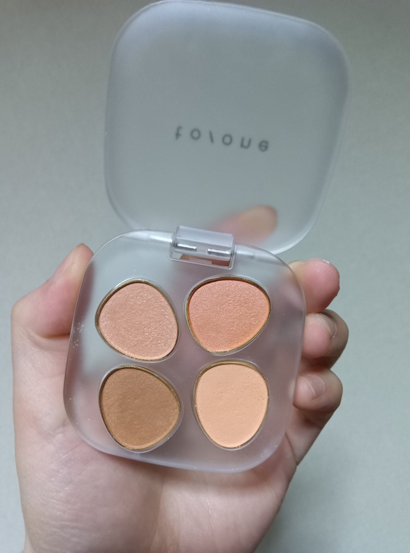 トーン ペタル フロート アイパレット/to/one/アイシャドウパレットを使ったクチコミ(1枚目)