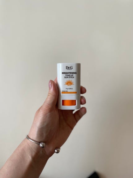 ブライトニングアップサンスティック SPF50+ PA++++/Dr.G/日焼け止めスティックを使ったクチコミ(2枚目)