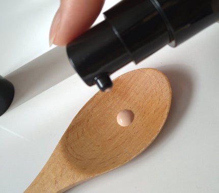 ドラマティックエッセンスリキッド/マキアージュ/リキッドファンデーションを使ったクチコミ(2枚目)