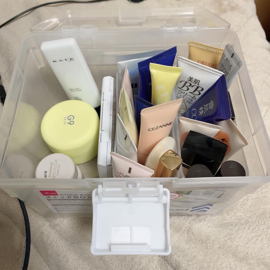 魔訶 on LIPS 「コスメ収納で何かとかさばりやすいファンデ,下地とアイシャドウ百..」(1枚目)