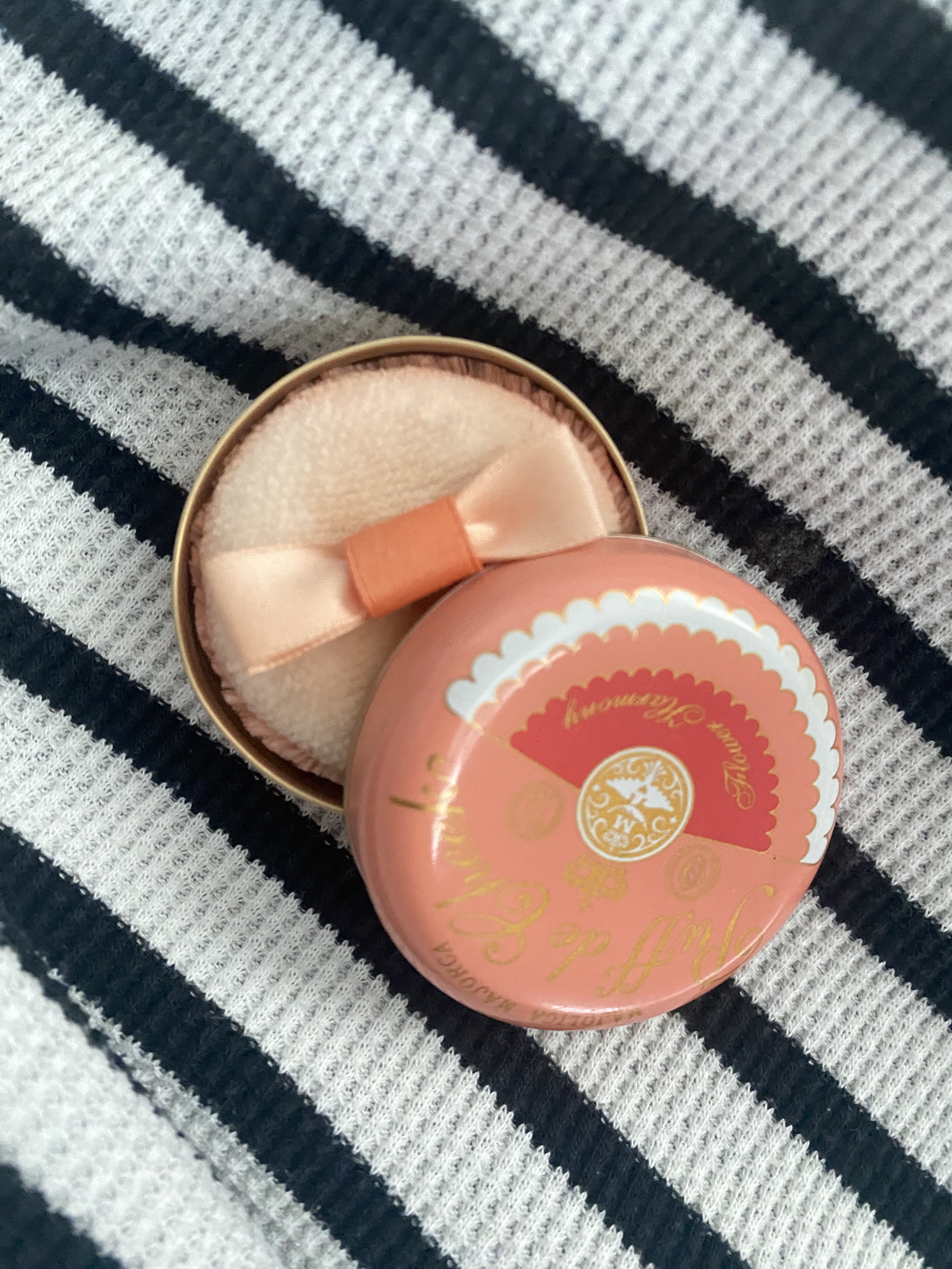 パフ・デ・チーク(フラワーハーモニー)/MAJOLICA MAJORCA/パウダーチークを使ったクチコミ（1枚目）