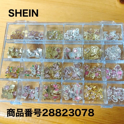 めい🌷フォロバ100 on LIPS 「ネイル記録💅SHEINのパーツを使ってデコりました#SHEIN..」(3枚目)