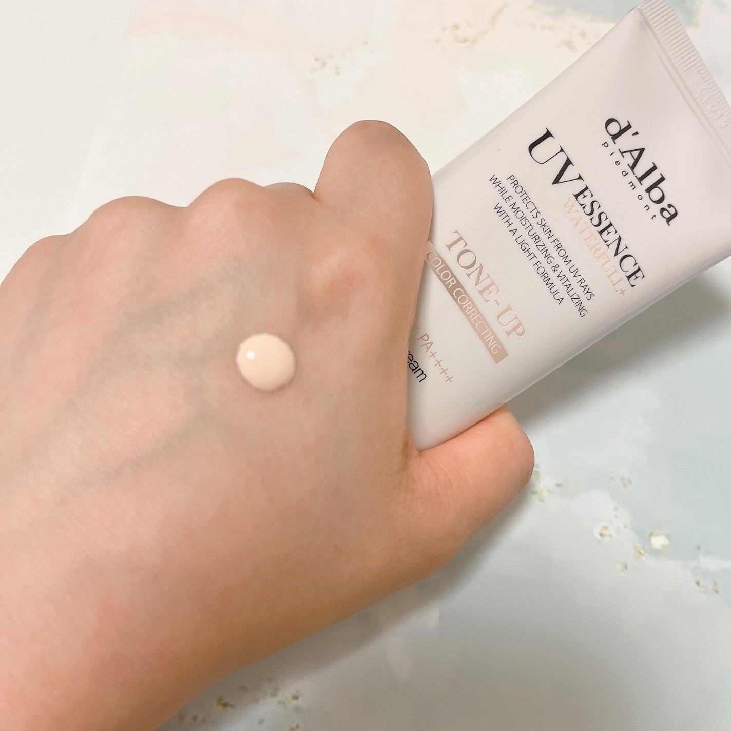 ウォータフルトーンアップサンクリーム/ダルバ/日焼け止めクリームを使ったクチコミ(2枚目)