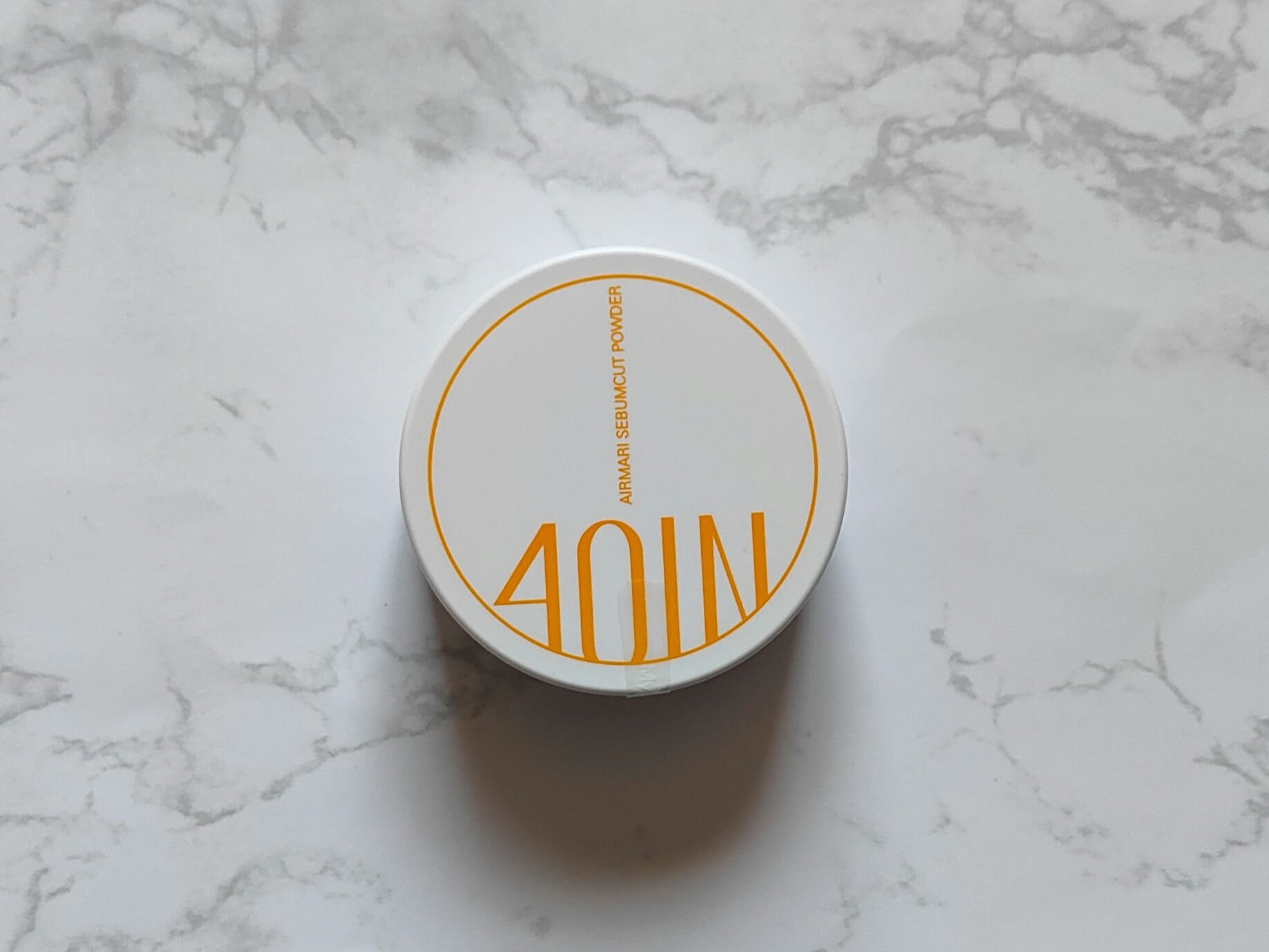 4OIN AIRMARI SEBUMCUT POWDER/4OIN /ルースパウダーを使ったクチコミ（1枚目）