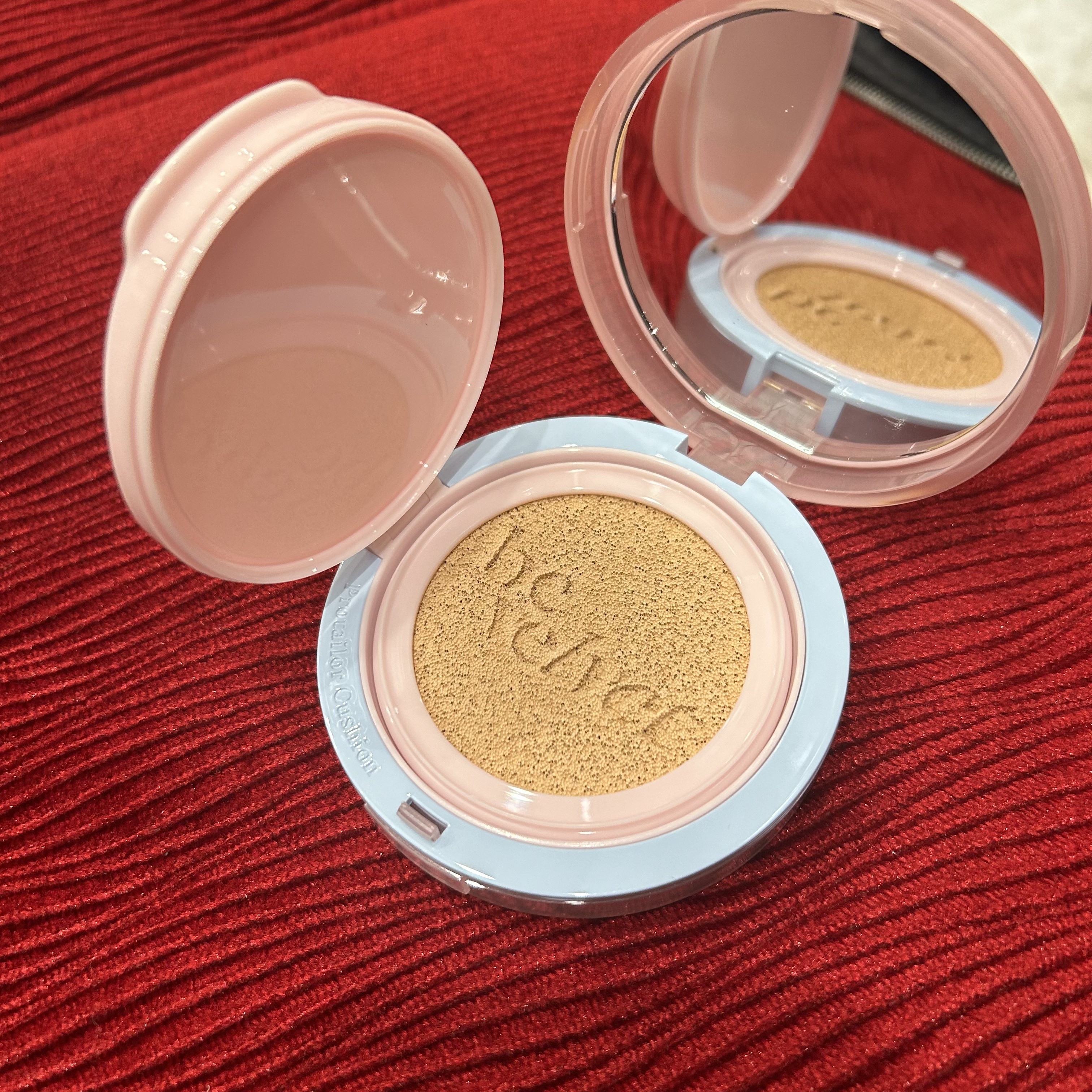 プロテーラービーベルベットカバークッション 22 ペタル（桜エディション）/espoir/クッションファンデーションを使ったクチコミ（2枚目）