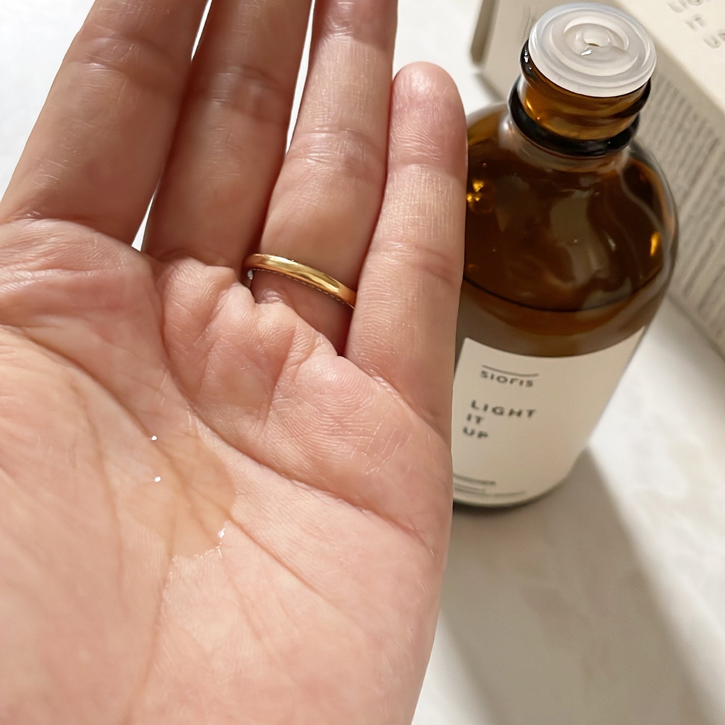 ライト イット アップ エッセナー/SIORIS/ブースター・導入液を使ったクチコミ(6枚目)