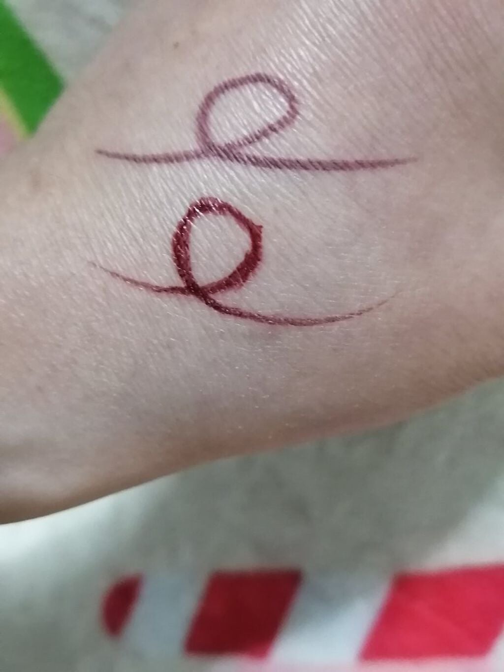 「密着アイライナー」クリームペンシル/デジャヴュ/ペンシルアイライナーを使ったクチコミ(3枚目)