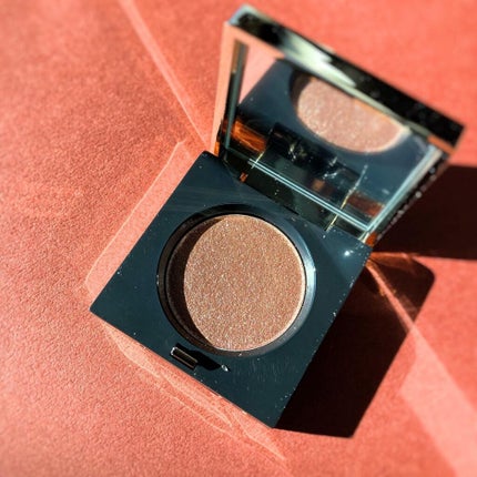 リュクス アイシャドウ フォイル/BOBBI BROWN/単色アイシャドウを使ったクチコミ(2枚目)