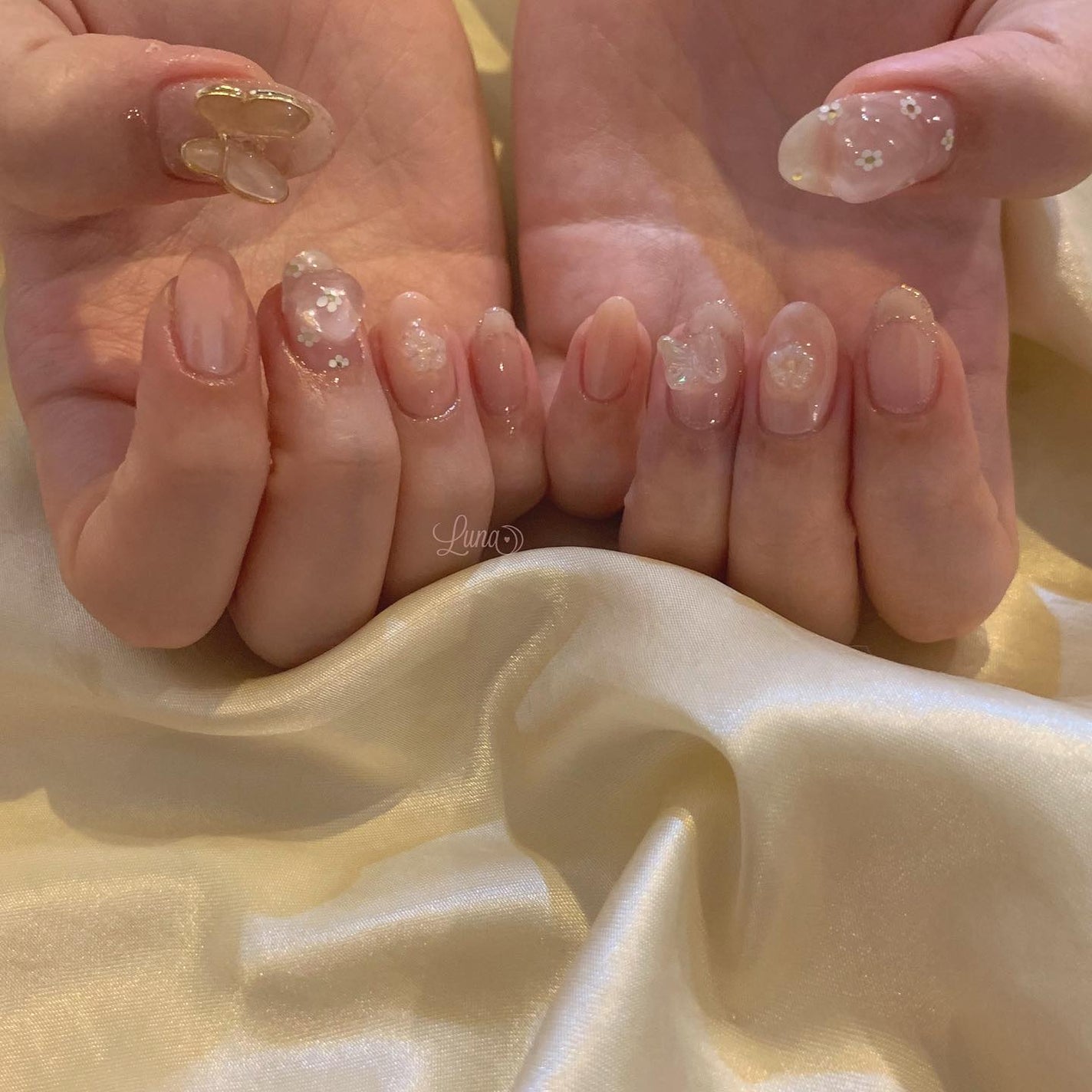 Iuna. Mizuki on LIPS 「.成人おめでとうございます🎀🌼#nail#nailstagra..」(1枚目)