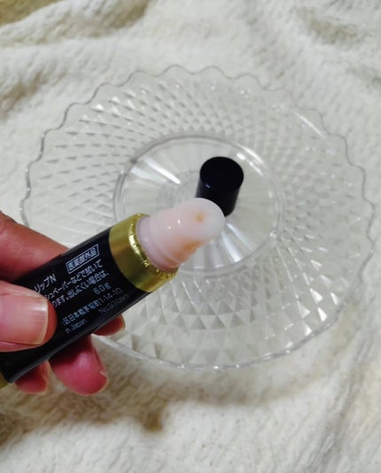 ニベア ロイヤルブルーリップ 濃密美容ケア/ニベア/リップ美容液を使ったクチコミ(2枚目)