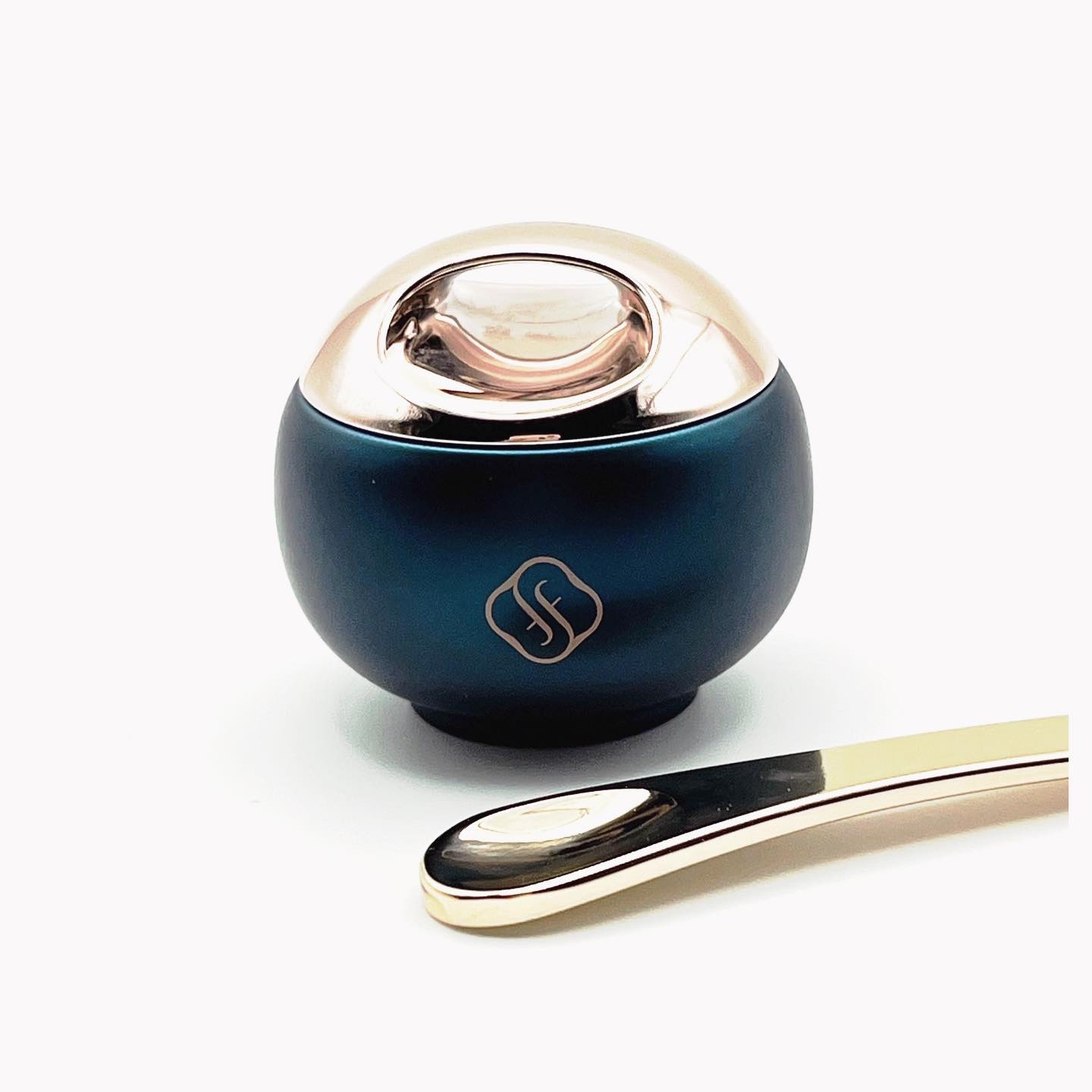 花潤参養リップバーム/花西子/リップバームを使ったクチコミ（1枚目）