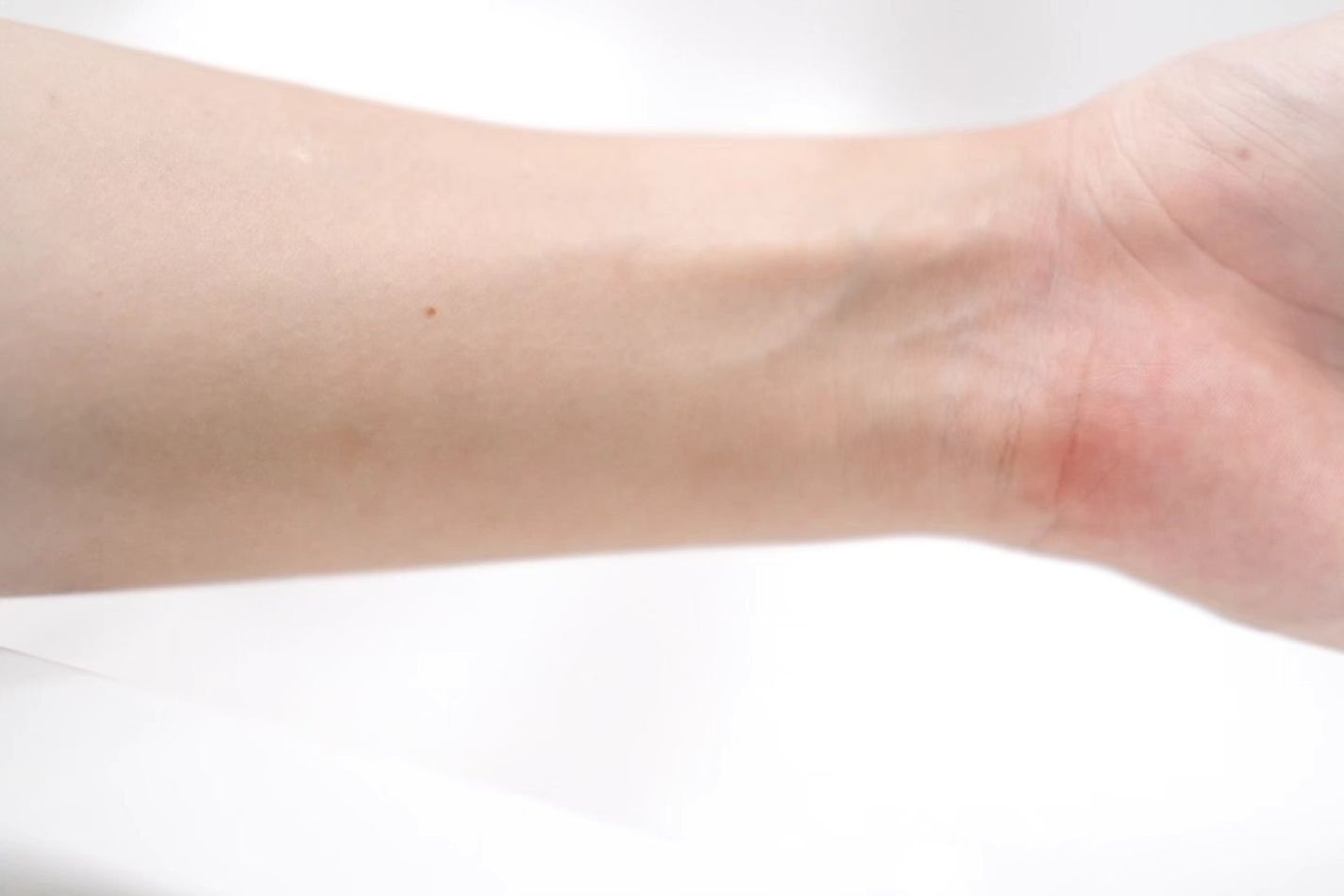 える on LIPS 「夢みるバームガスールブライトモイスチャーお試し20gミニサイズ..」(6枚目)