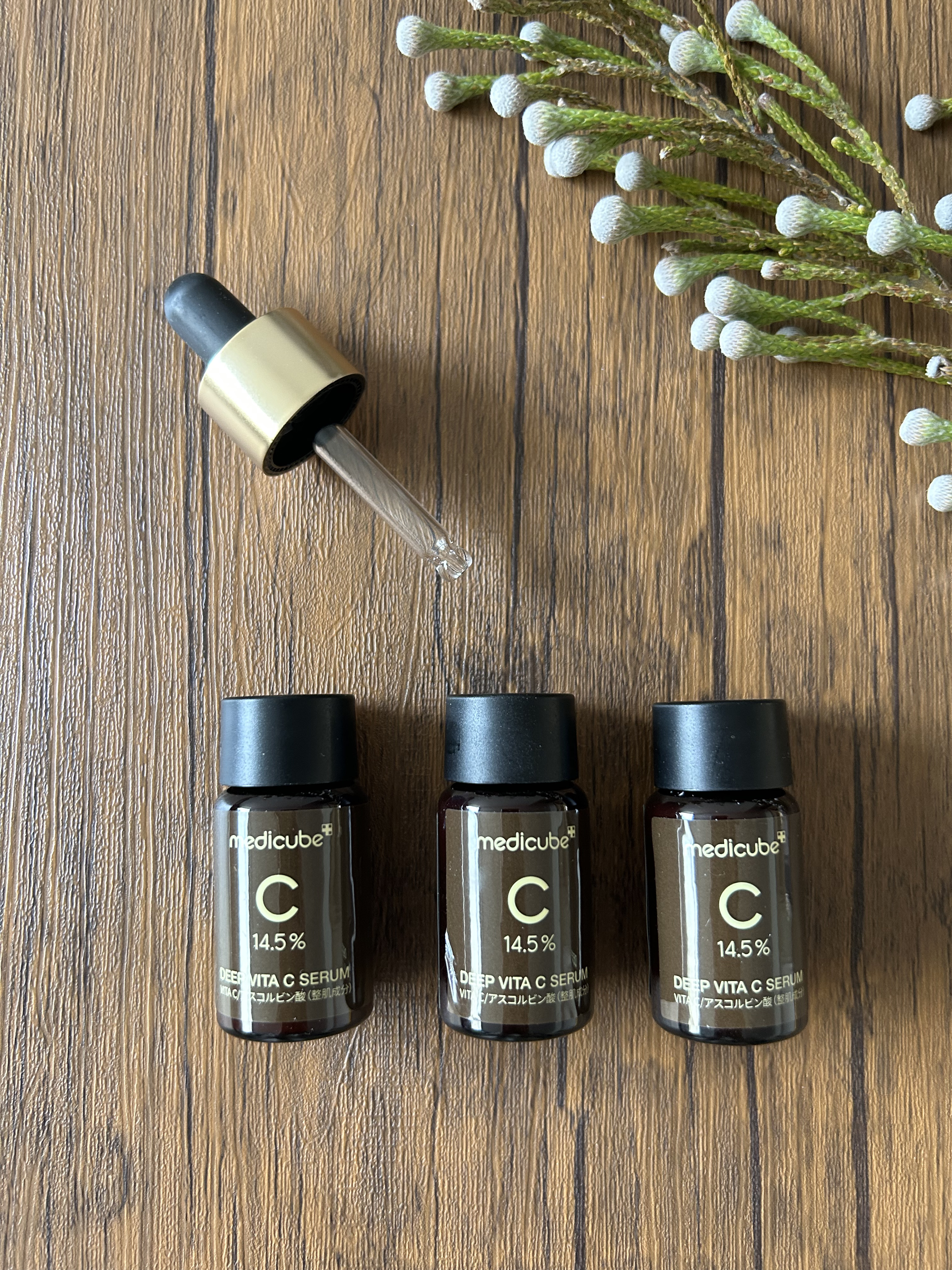 ディープビタCアンプル2.0/MEDICUBE/美容液を使ったクチコミ（3枚目）