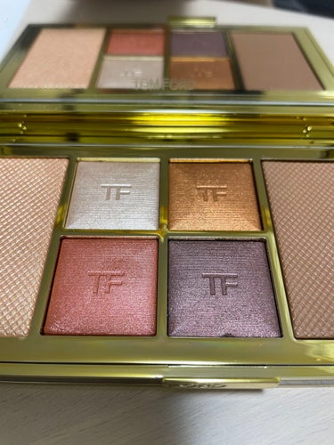 シェイド アンド イルミネイト フェース アンド アイ パレット/TOM FORD BEAUTY/パウダーアイシャドウを使ったクチコミ（2枚目）