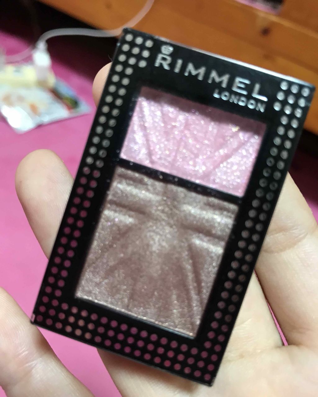 デュアルアイカラー クリーム＆パウダー/リンメル ロンドン/ジェル・クリームアイシャドウを使ったクチコミ（1枚目）