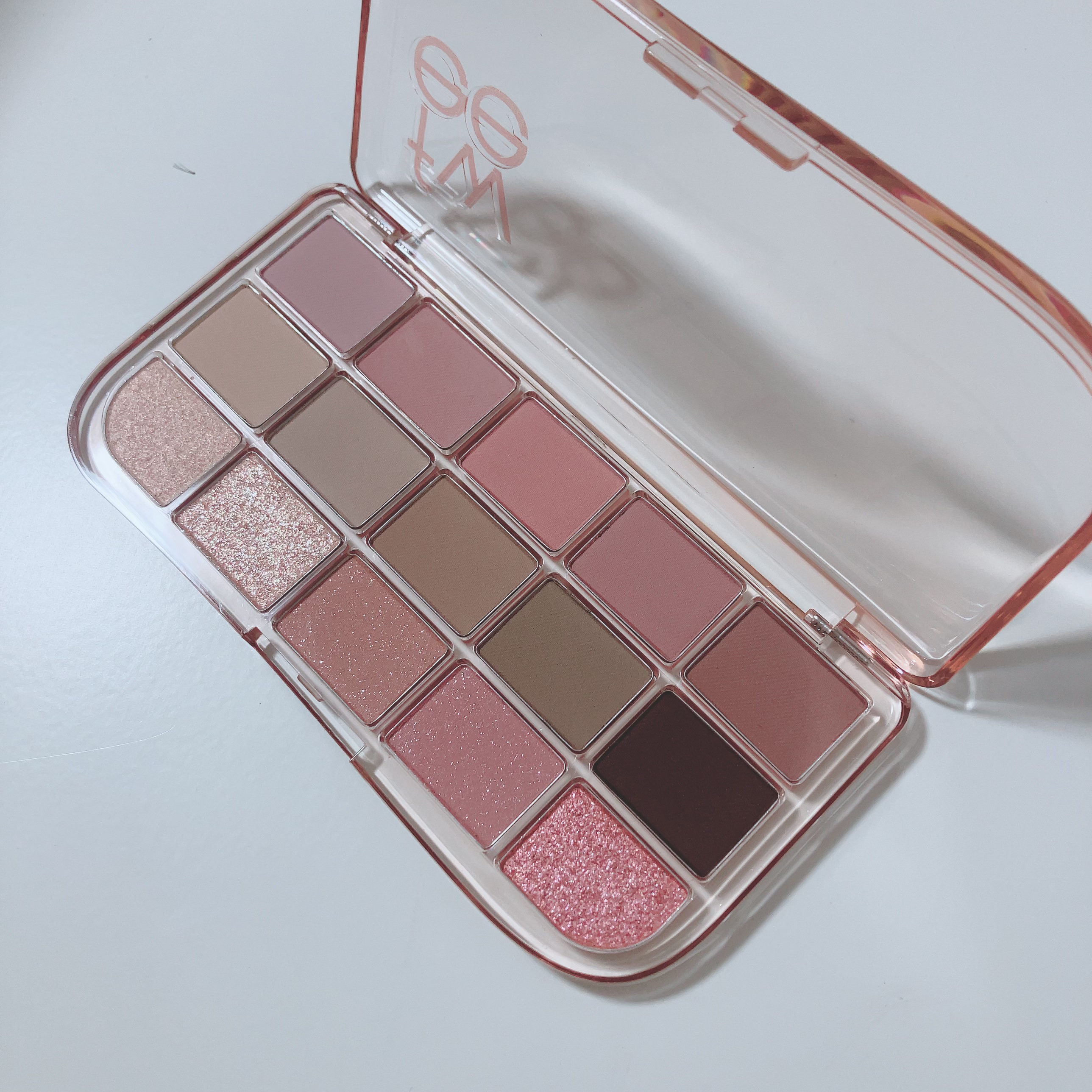 フィー モアムードアイパレット/fwee/アイシャドウパレットを使ったクチコミ（2枚目）