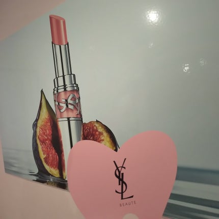 fumi社長(43) on LIPS 「イブサンローランの渋谷ポップアップイベント、先日行ってきました..」(2枚目)