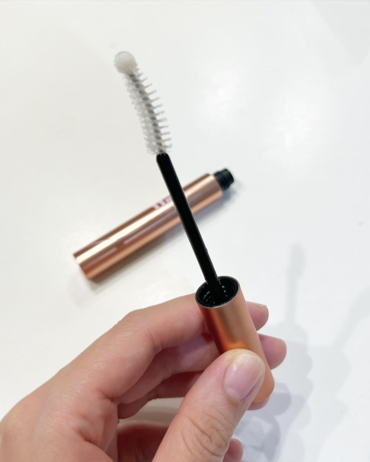 yuna on LIPS 「11mmアイラッシュセラムまつエク、まつ毛パーマをしている方で..」(3枚目)