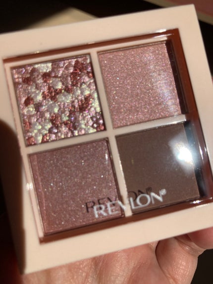 レブロン ダズル アイシャドウ クアッド/REVLON/アイシャドウパレットを使ったクチコミ(1枚目)