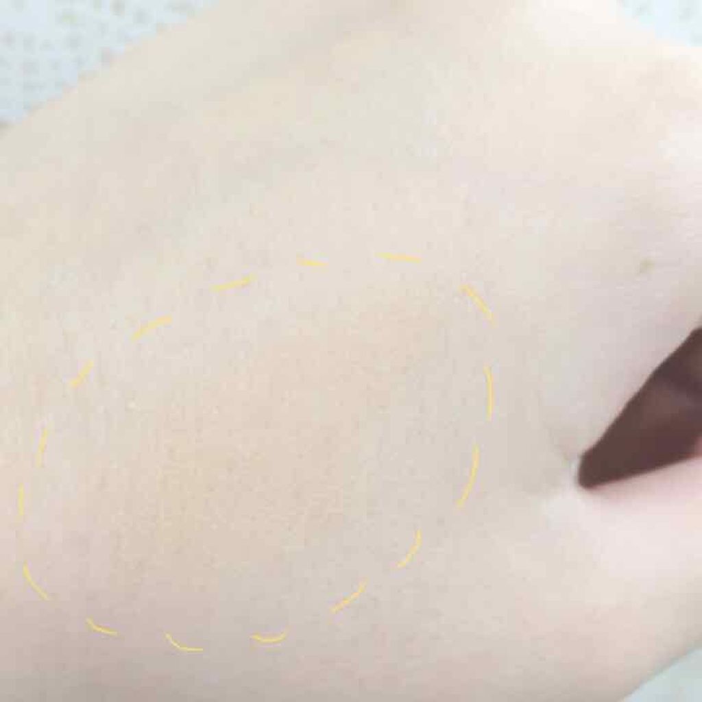 エルシア 保湿美容液クリーム ファンデーションのクチコミ「今回紹介するのは、
エルシアの保湿美容液クリームファンデーション410オークルです🌻


見た.....」（3枚目）