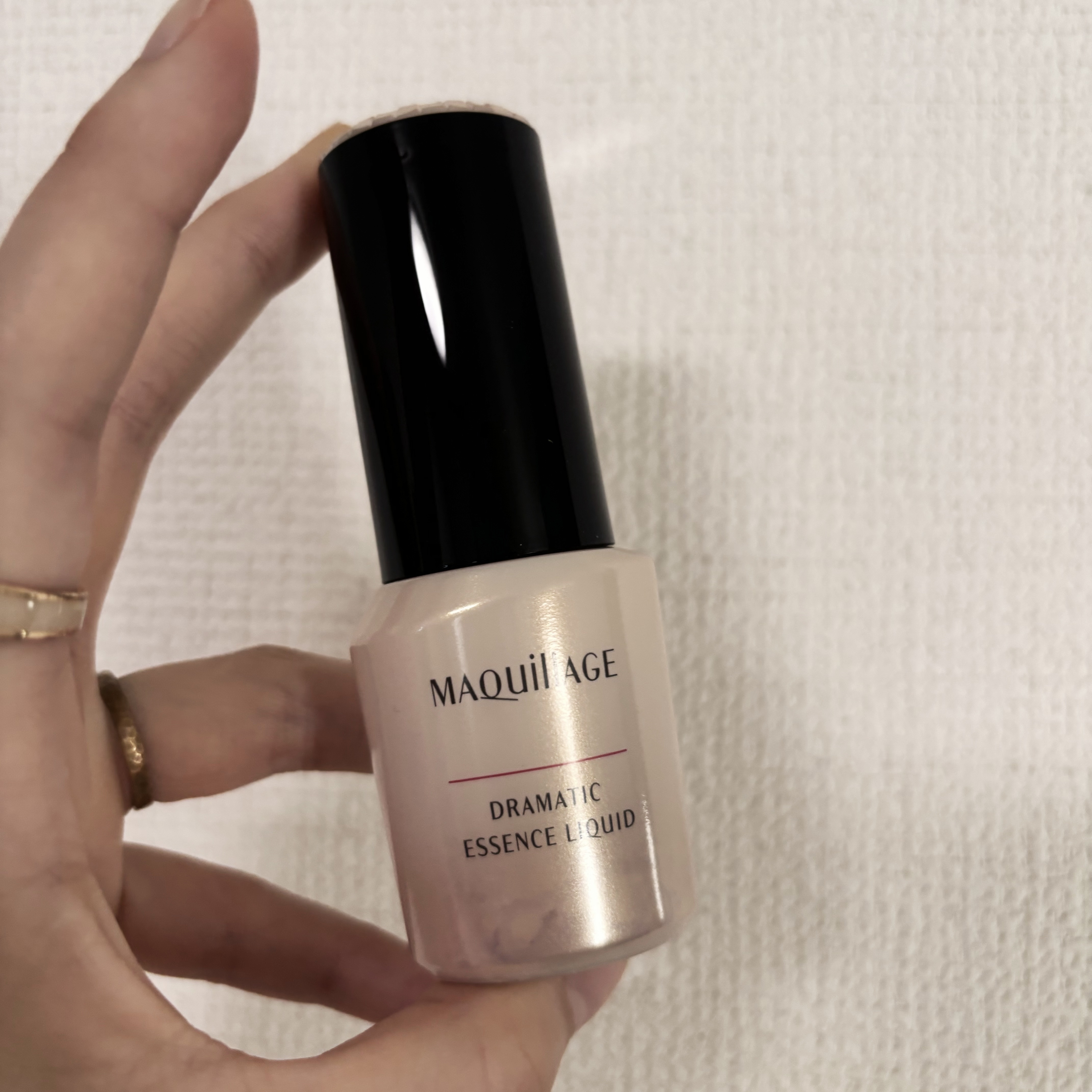ドラマティックエッセンスリキッド/マキアージュ/リキッドファンデーションを使ったクチコミ（3枚目）