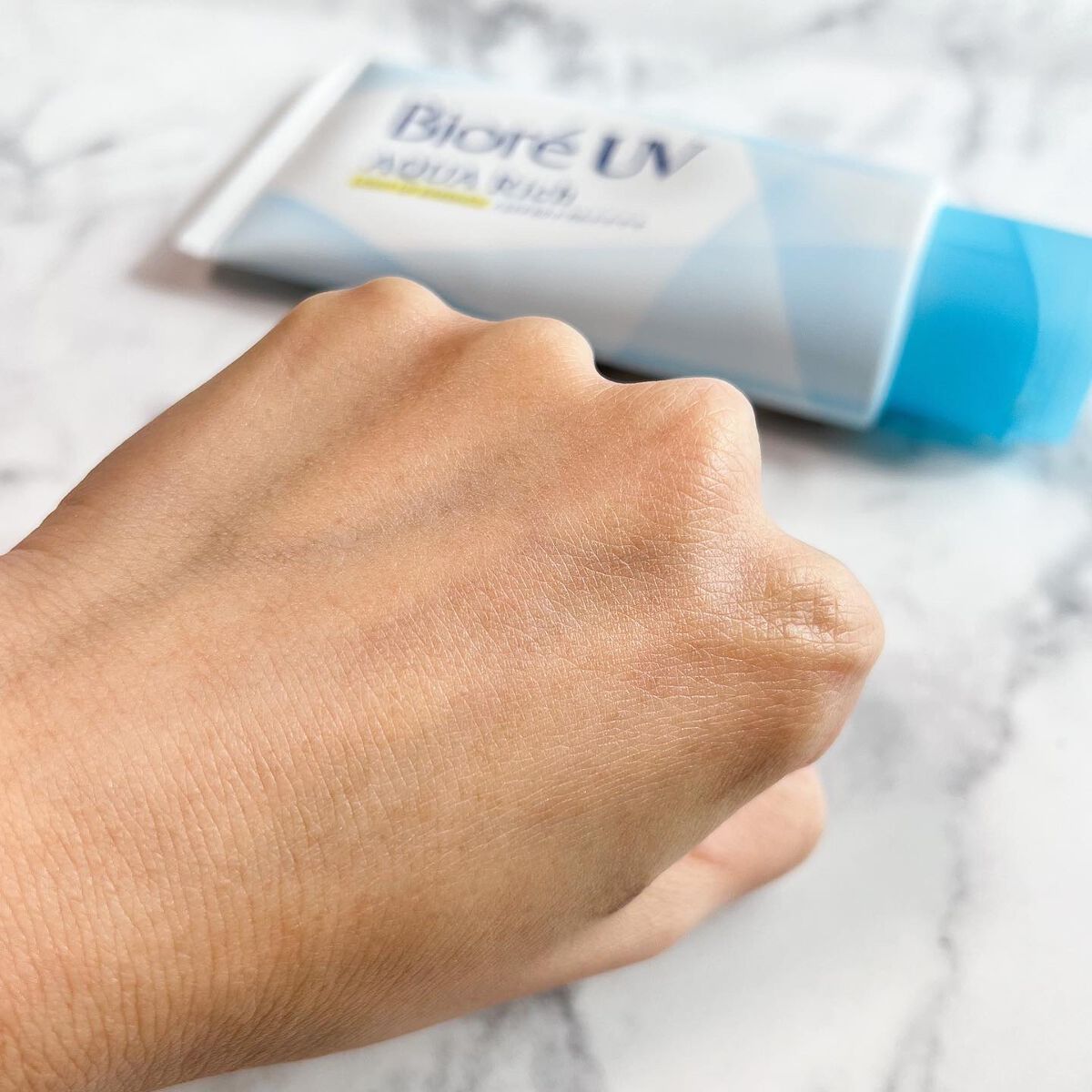 ビオレUV アクアリッチ ライトアップエッセンス/ビオレ/日焼け止めクリームを使ったクチコミ(5枚目)