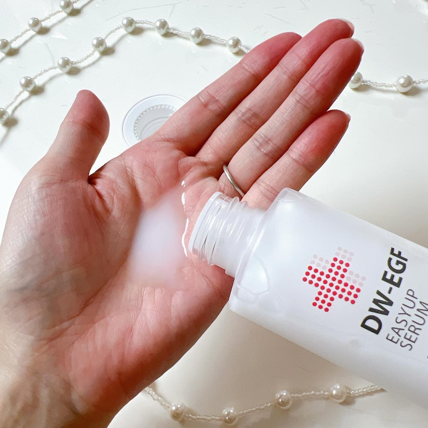 Easydew DW-EGFイージーアップセラムのクチコミ「⁑
*･゜ﾟ･*:.｡..:*･'･*:..:*･゜ﾟ･*
Easydew
DW-EGF イー.....」（2枚目）