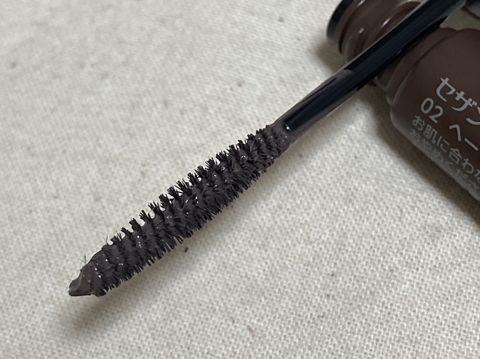 ニュアンスカラーマスカラ 02 ヘーゼルグレージュ/CEZANNE/マスカラを使ったクチコミ（2枚目）