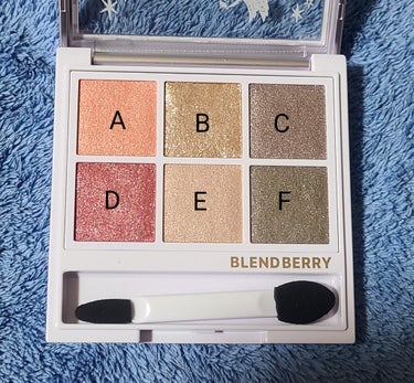 オーラクリエイション 103 ネクタリン＆メルティグレージュ(ホリデー限定カラー)/BLEND BERRY/アイシャドウパレットを使ったクチコミ（2枚目）