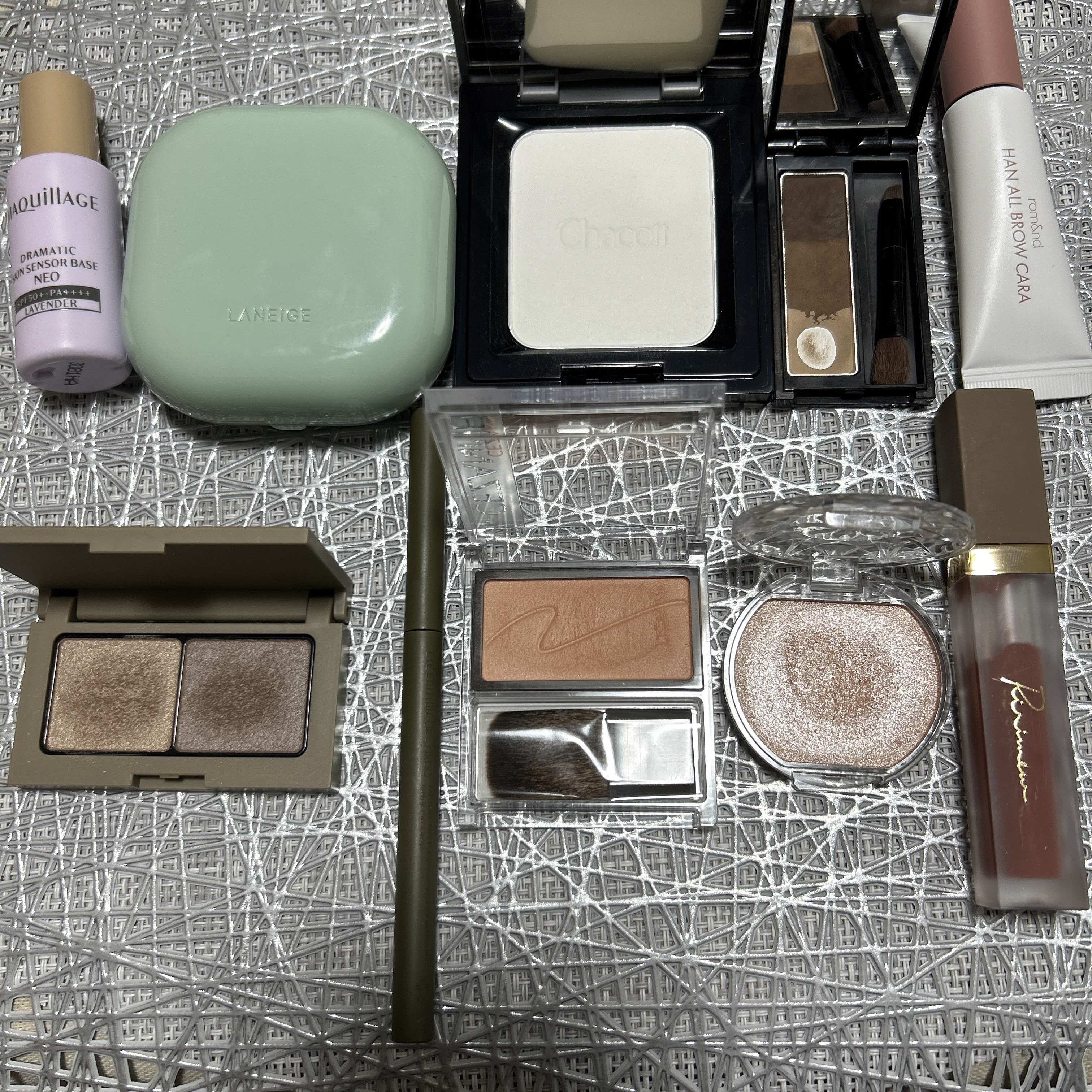 ケイト デザイニングアイブロウ3D/KATE/パウダーアイブロウを使ったクチコミ（2枚目）