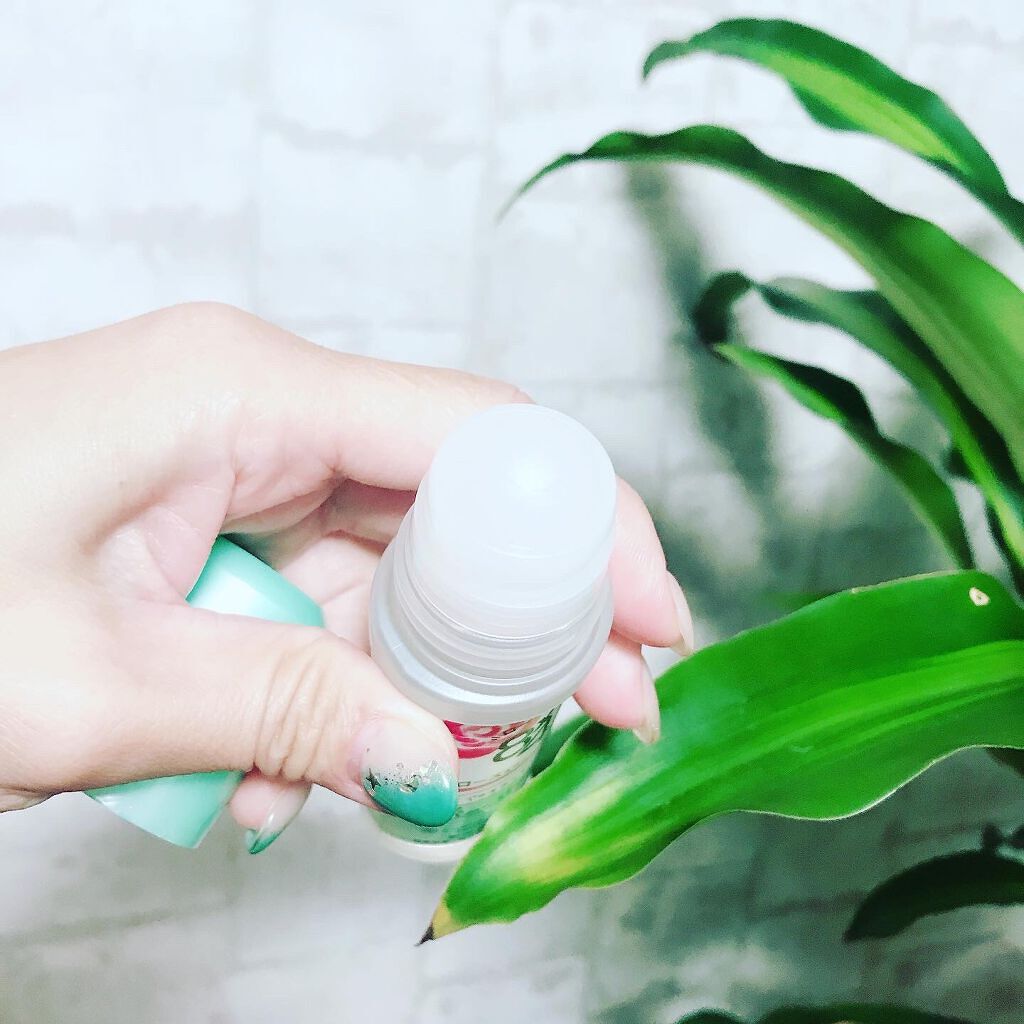 ロールオン ローズ＆ヴァーベナの香り/８ｘ４/デオドラント・制汗剤を使ったクチコミ（2枚目）