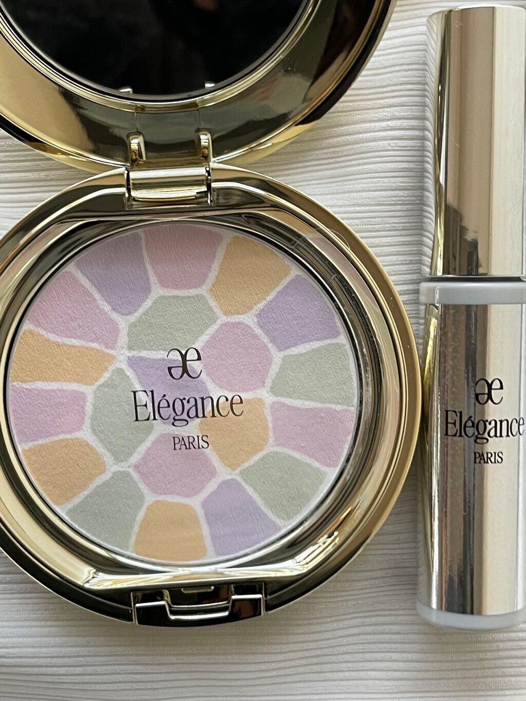 ラ プードル オートニュアンス/Elégance/プレストパウダーを使ったクチコミ(1枚目)