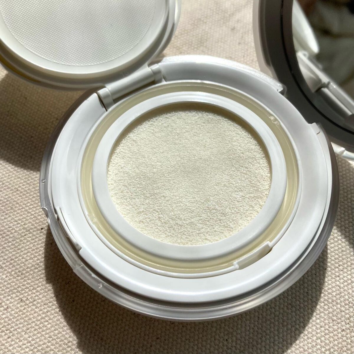 クール モイスト エッセンス サン クッション/LAVIEN/日焼け止めローションを使ったクチコミ（3枚目）