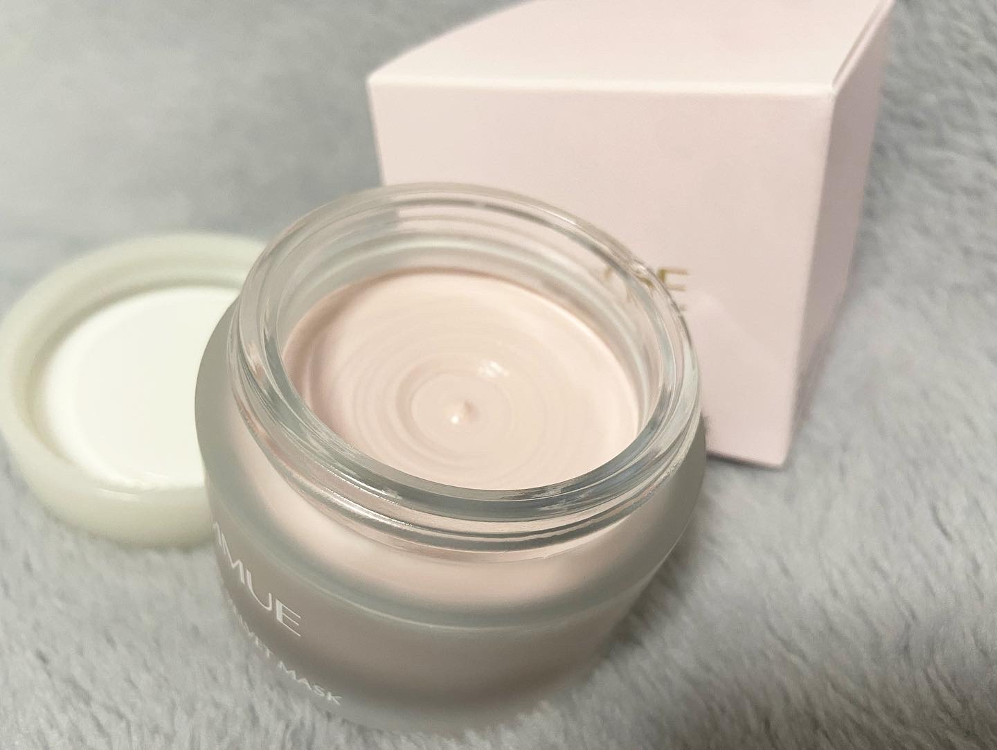 ソフトクレイ ベルベットマスク/FEMMUE/洗い流すパック・マスクを使ったクチコミ（3枚目）