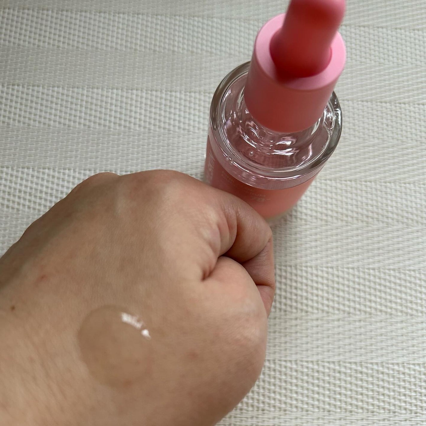 ピンクアロエムチンセラム/APRILSKIN/美容液を使ったクチコミ(2枚目)