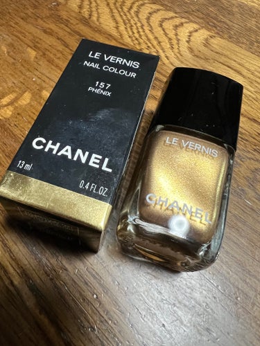 CHANEL ヴェルニのクチコミ「CHANEL

ヴェルニ  157  フェニックス
フランス製🇫🇷


ゴールドで大人っぽいネ.....」（1枚目）