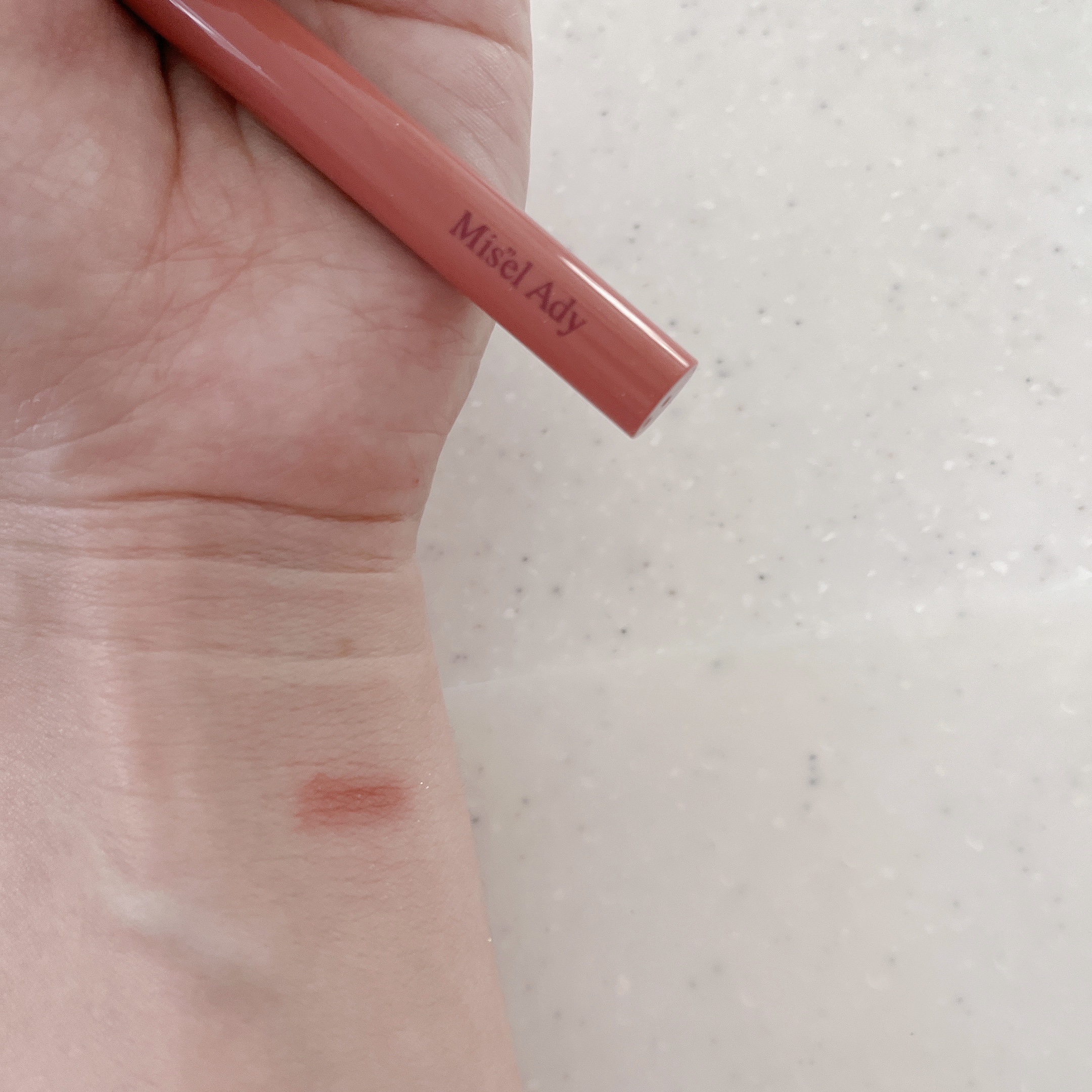 ぷっくりアイカラーペンシル/ミゼルエディ/スティックアイシャドウを使ったクチコミ（3枚目）