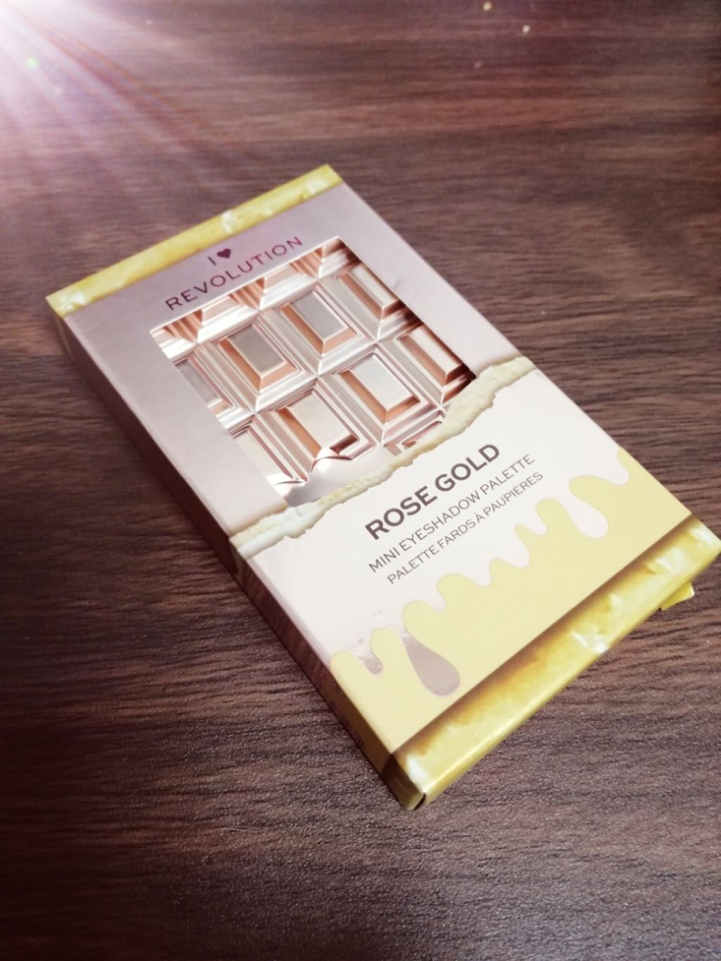 ミニチョコレートアイシャドウパレット/MAKEUP REVOLUTION/アイシャドウパレットを使ったクチコミ(1枚目)