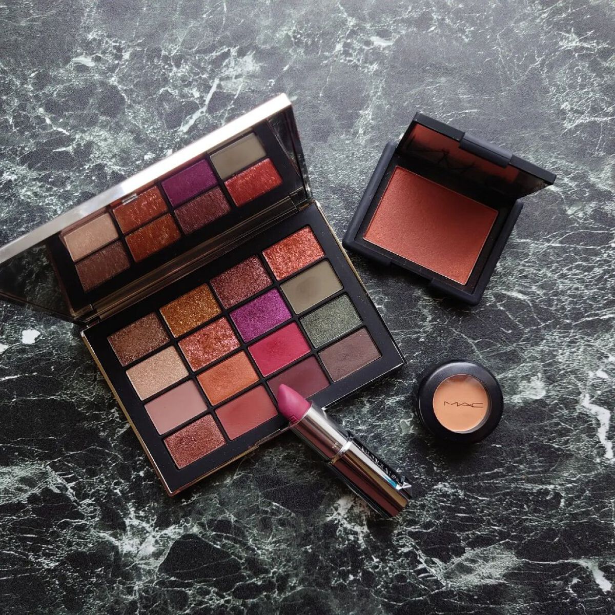 スモール アイシャドウ サモア シルク/M・A・C/単色アイシャドウを使ったクチコミ（1枚目）